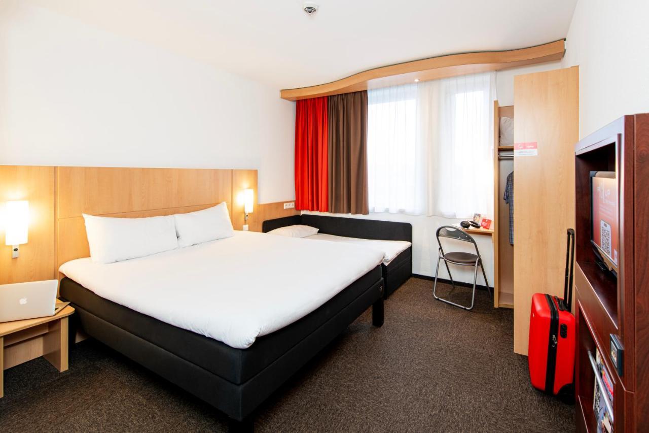 Ibis Stare Hotel 3*