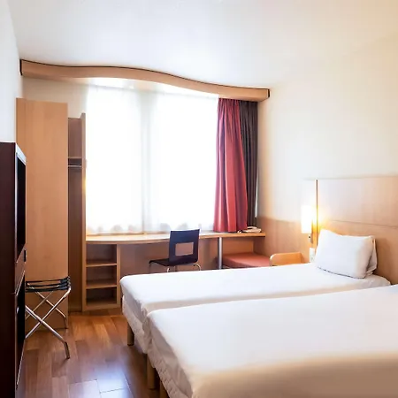 Ibis Krakow Stare Miasto Exterior photo
