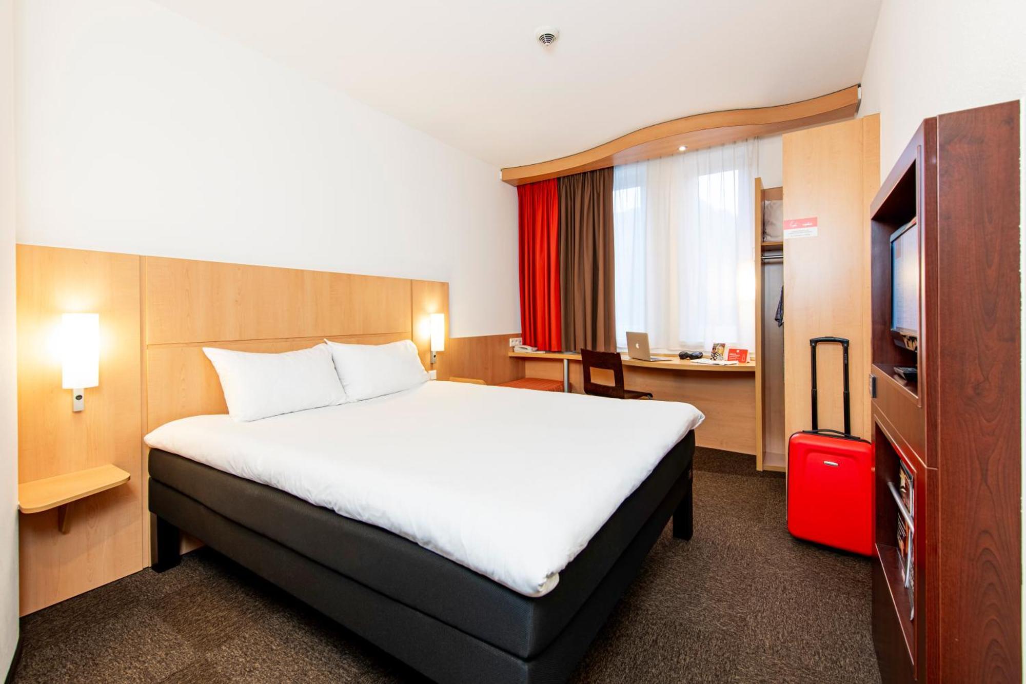 Ibis Stare 3*