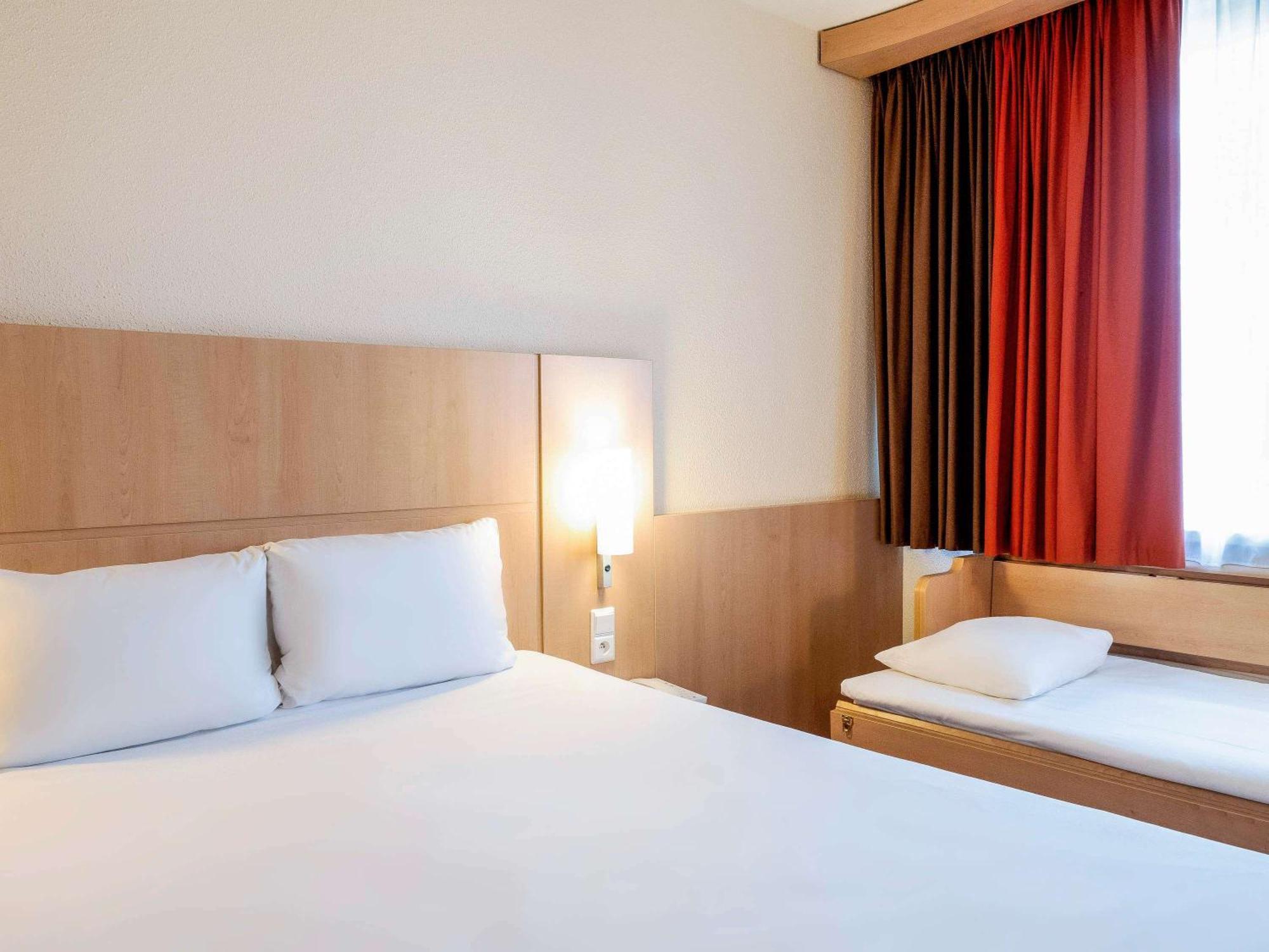 Ibis Stare 3*